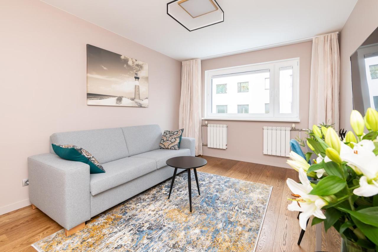Karu Central Apartment Tallinn Exteriör bild