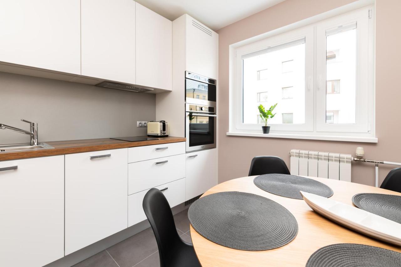Karu Central Apartment Tallinn Exteriör bild